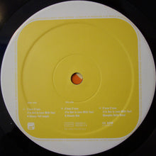 Load image into Gallery viewer, Pearl (2) : C'mon C'mon (I'm Not In Love With You) (12")