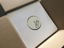 Load image into Gallery viewer, Tommy The Cat (2) : Oldschool Shoes / Fat Laces (10")