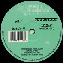 Load image into Gallery viewer, Toadstool : Drellax (12")