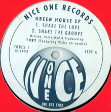 Load image into Gallery viewer, Toby (29) Featuring Vicky (50) : The Green House EP (12", EP)