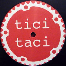 Load image into Gallery viewer, Duncan Gray : Peach (12")