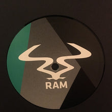 Load image into Gallery viewer, Calyx & Teebee : 1 X 1 (3x12", Album)