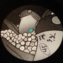 Load image into Gallery viewer, Plump DJs : Shifting Gears (Stanton Warriors Remix) / Rocket Soul (12&quot;)
