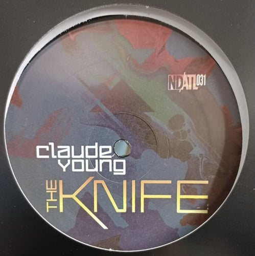 Claude Young : The Knife (12