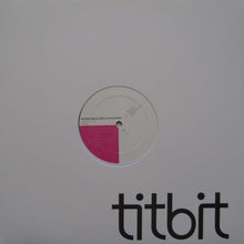 Load image into Gallery viewer, Davide Squillace &amp; Phutura (7) : Pigwings (12")
