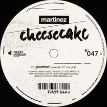Load image into Gallery viewer, Martinez : Cheesecake (12")
