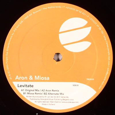 Aron & Miosa : Levitate (12