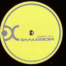Load image into Gallery viewer, Zzino, Ortin Cam &amp; Guss Carver : Invasion Series 007 (12")

