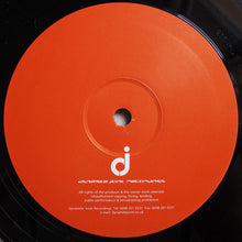 Load image into Gallery viewer, The Bell Cafe Band : Gorilla With A Gun (12&quot;)
