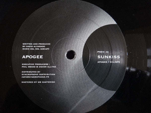 Sunkiss : Apogee (12