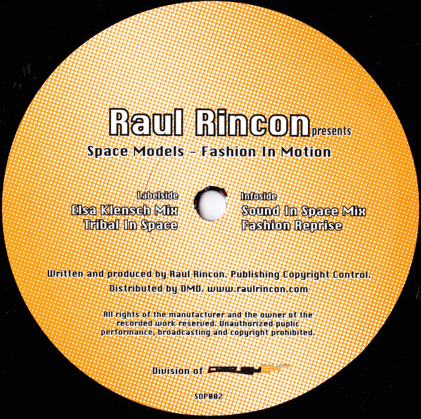 Raul Rincon Presents Space Models : Fashion In Motion (12