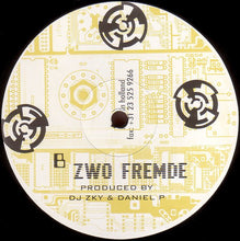 Load image into Gallery viewer, Karo : Zwo (12&quot;)
