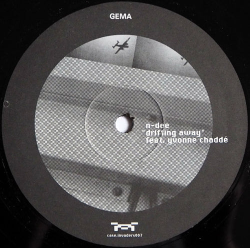 N-Dee (4) : Drifting Away / Injection (12