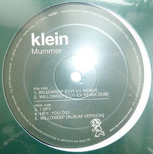 Load image into Gallery viewer, Mummer : Willoweep (12&quot;)
